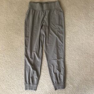 Lululemon Sun Setter High-Rise Jogger